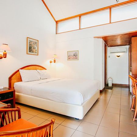 Hotel Bumi Asih Gedung Sate Bandung Esterno foto