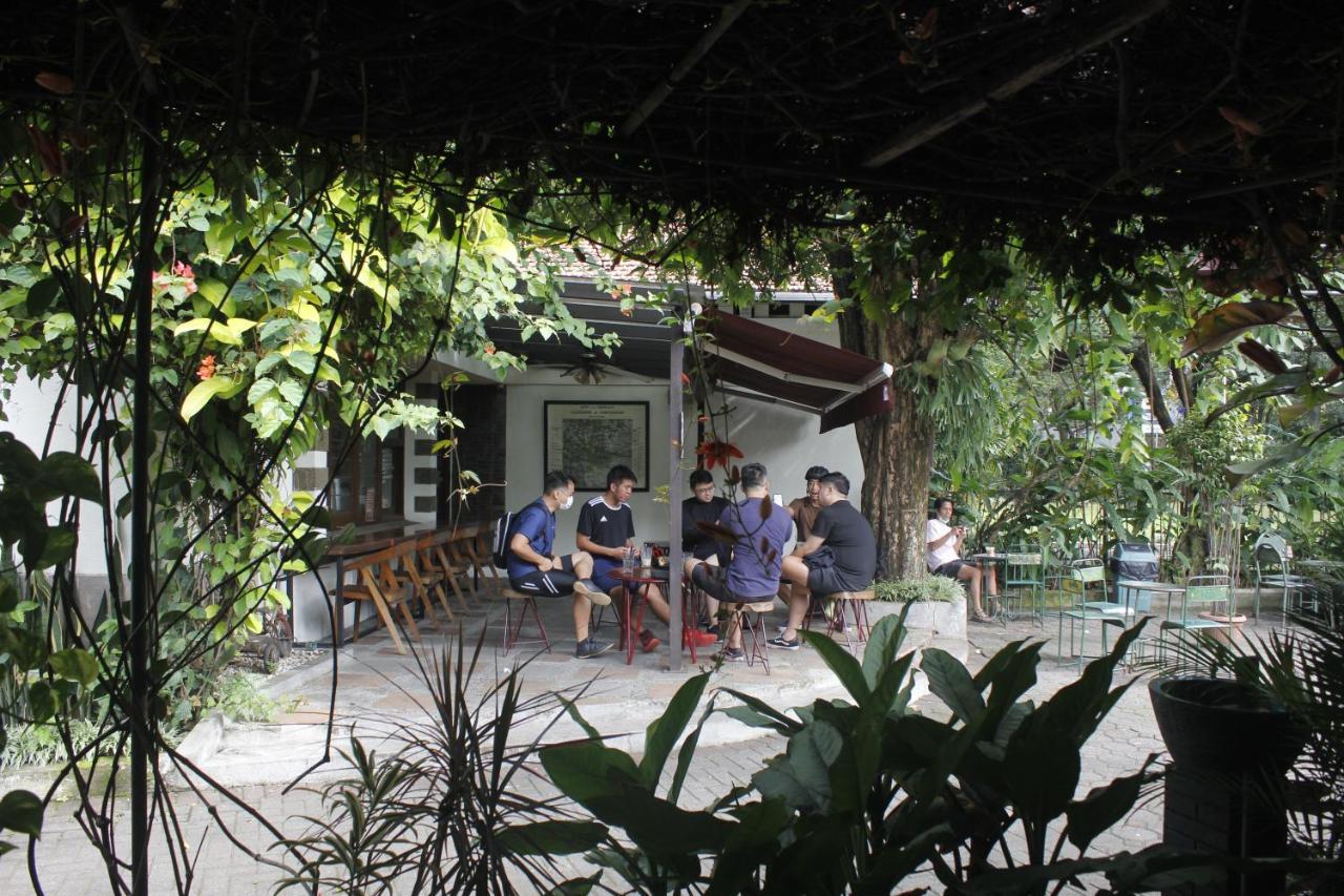 Hotel Bumi Asih Gedung Sate Bandung Esterno foto