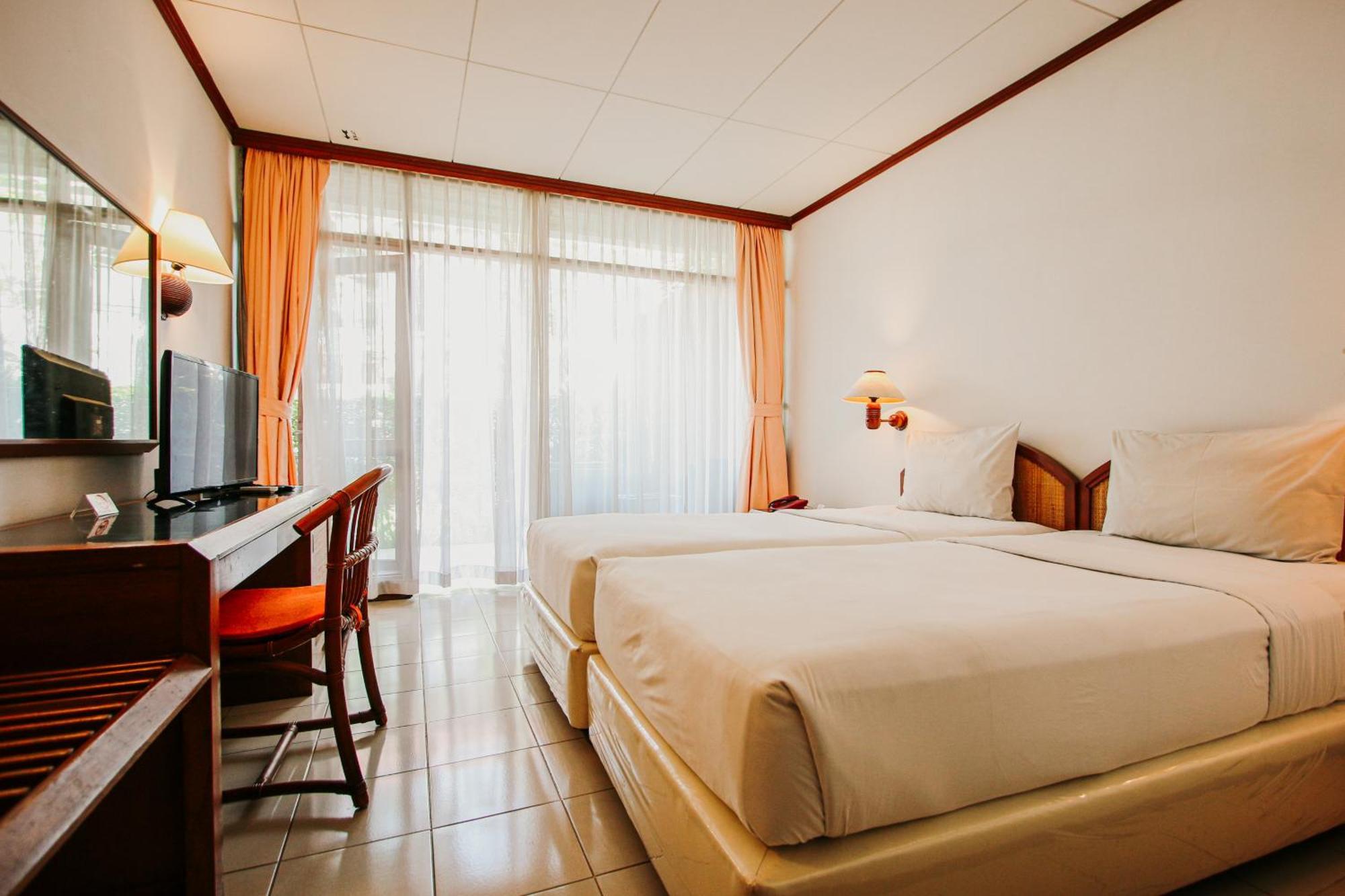 Hotel Bumi Asih Gedung Sate Bandung Esterno foto