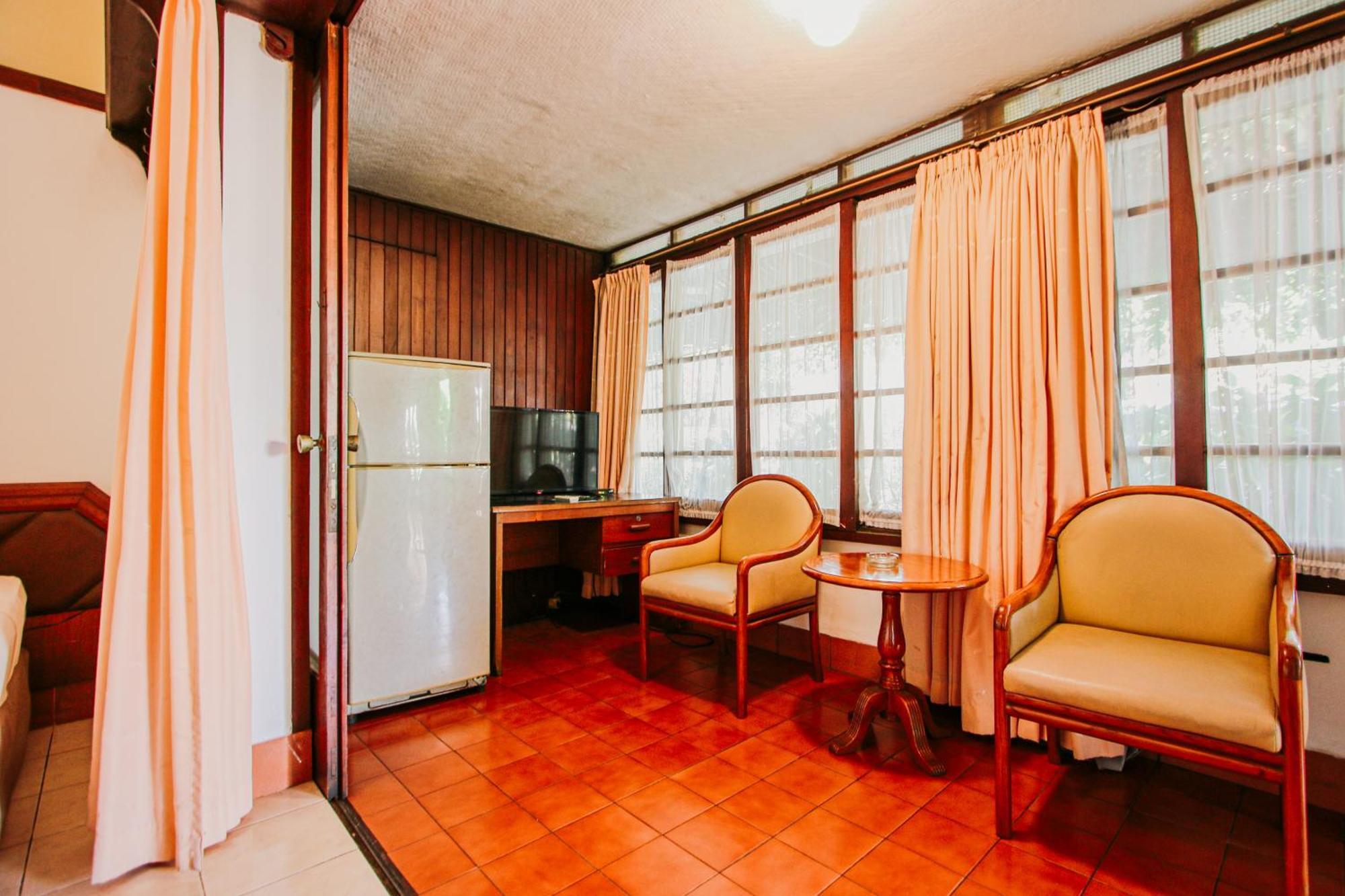 Hotel Bumi Asih Gedung Sate Bandung Esterno foto