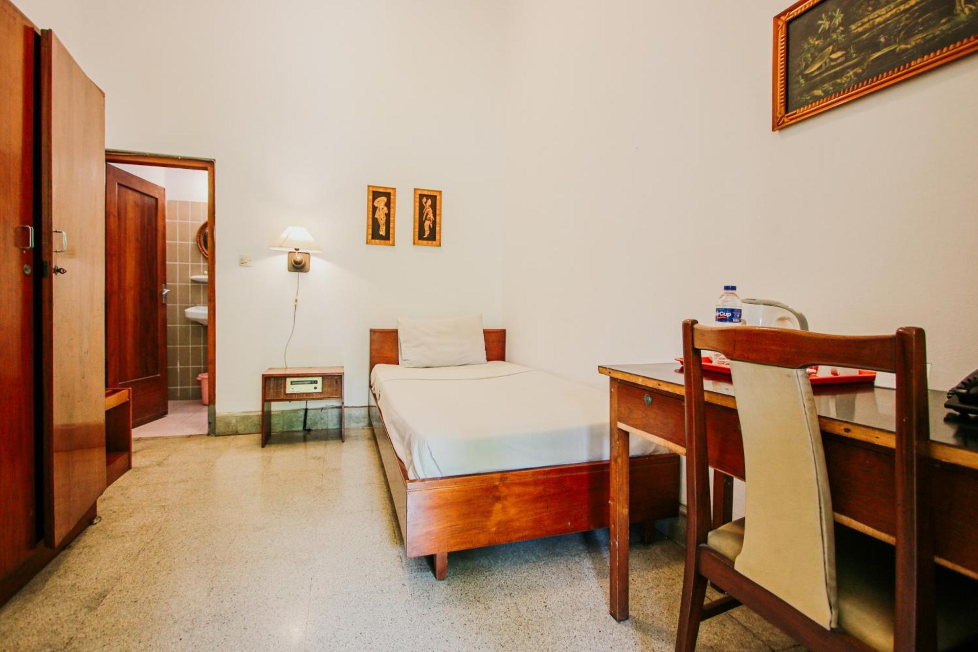 Hotel Bumi Asih Gedung Sate Bandung Esterno foto