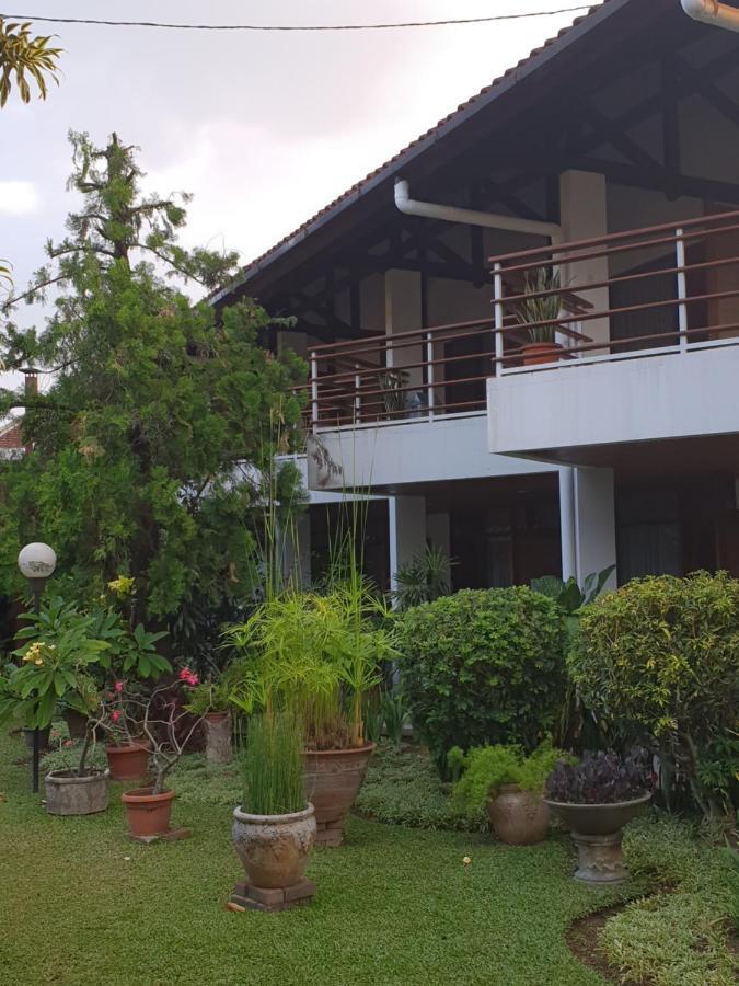 Hotel Bumi Asih Gedung Sate Bandung Esterno foto