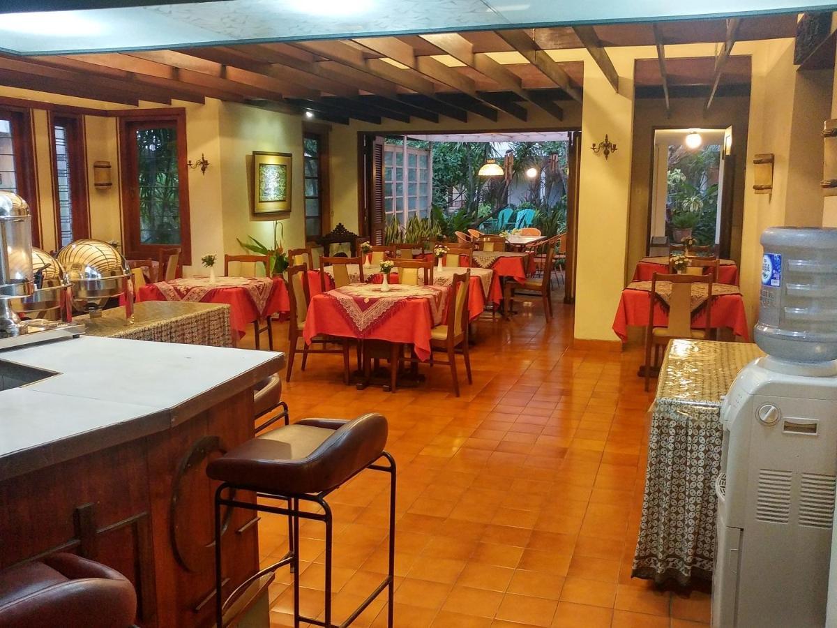 Hotel Bumi Asih Gedung Sate Bandung Esterno foto