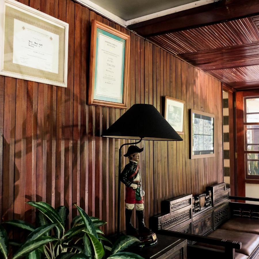 Hotel Bumi Asih Gedung Sate Bandung Esterno foto