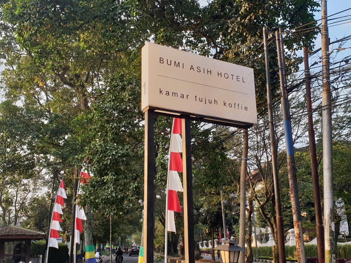 Hotel Bumi Asih Gedung Sate Bandung Esterno foto