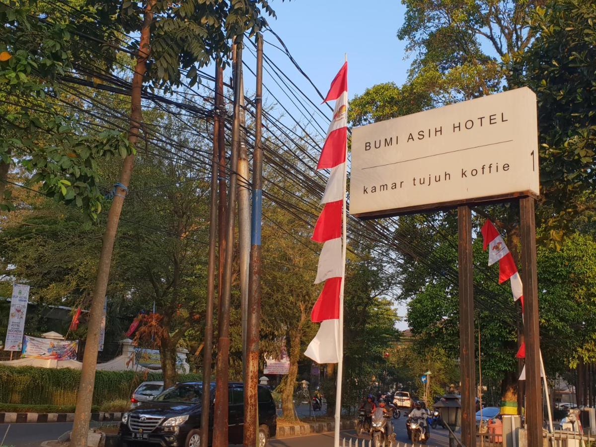 Hotel Bumi Asih Gedung Sate Bandung Esterno foto
